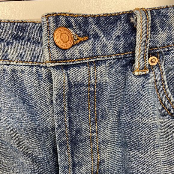Wild Fable High Rise Denim Distressed Shorts Size 12 - Picture 3 of 7